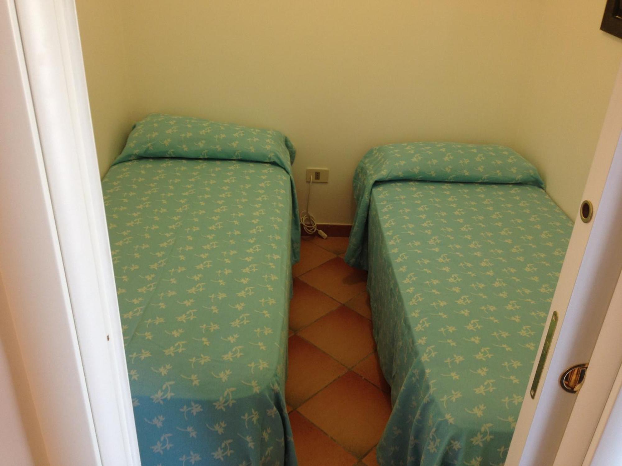 Villa Al Mare Baia Emiri Mazzaforno Cefalu Luaran gambar